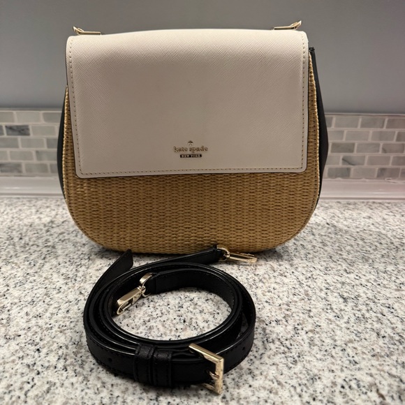 kate spade Handbags - Kate Spade Cameron Street Straw Colorblock Byrdie Crossbody